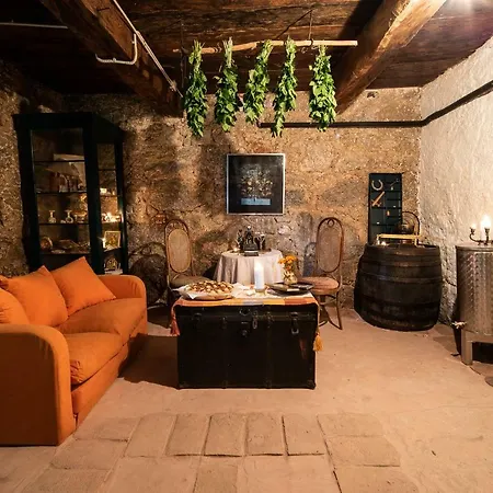 Vintage Country House Melisa Semič